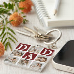 Modern gåva till multifoto Grid Cute PAPPA<br><div class="desc">Skapa din egen nyckelkedja i PAPPA med den här moderna sorteringen och texten i multifotorutnätet. Design innehåller 6 foton med böjda hörnrutor med texten PAPPA i burgandött block som kan ändras till valfritt färg. På motsatt sida står texten "World's Best pappa" med ett sött citat från far som kan behållas...</div>