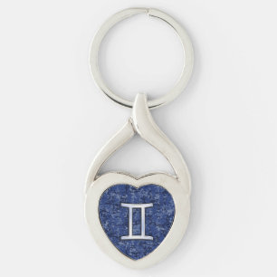 Modern GeminiZodiac undertecknar marinblåa Digita Twisted Heart Silverfärgad Nyckelring