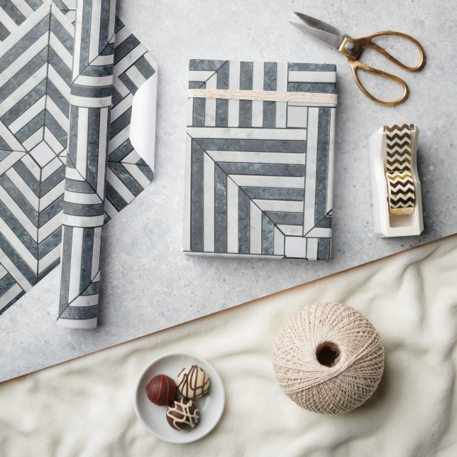 Modern Geometric Black & White Chevron  Presentpapper (Hantverk)