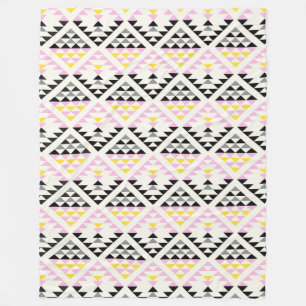 Modern Geometric Tiles Triangle Mönster Rosa Blac Fleecefilt