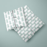 Modern geometrisk blå Julgran-grafik Presentpapper<br><div class="desc">Modern geometrisk baby blue och vit Julgran-fet minimal grafik</div>