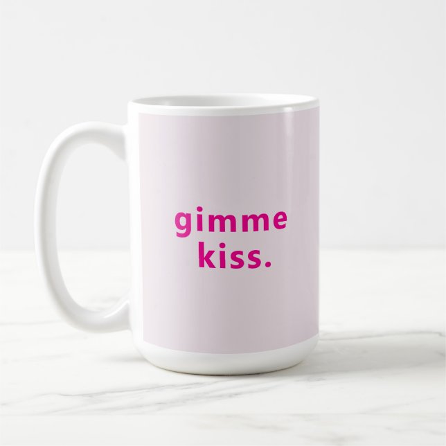Modern Gimme Kiss | Typografi Rosa Text  Kaffemugg (Vänster)