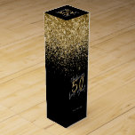 Modern glitter svart och guld 50-årsdag  presentask för vinflaska<br><div class="desc">Modern glitter svart och guld 50:e födelsedagspresent. En del av en elegant snyggt-samling.</div>
