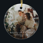 Modern God jul Ornament<br><div class="desc">Ett modernt helgdag-fotoornament med skriptet "god jul" i vitt. Namn och år kan lätt anpassas för personlig kontakt. Ett trendig, minimalistiskt och contemporary för att visa ut den här julhelgen!</div>