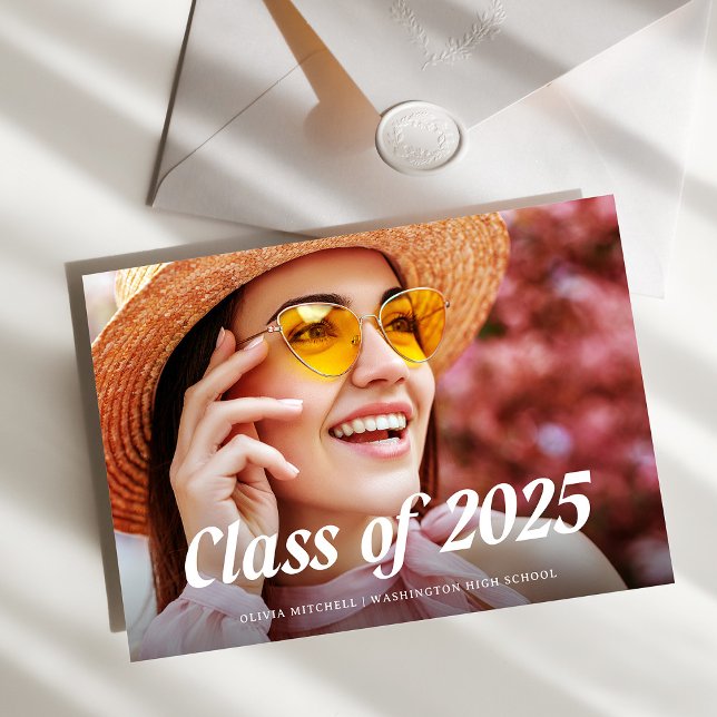 Modern Grad | Klass 2025: Photo Studenten Meddelande (Skapare uppladdad)