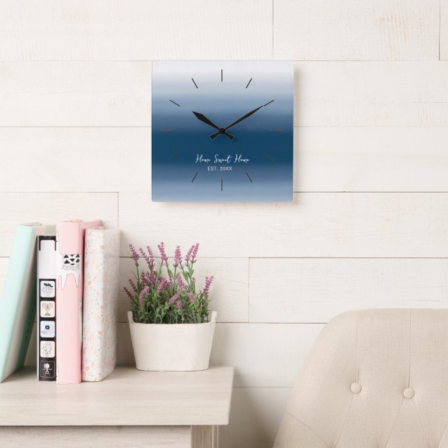 Modern Gradient Wall Clock - Home Sweet Home  Fyrkantig Klocka (Läsesal)