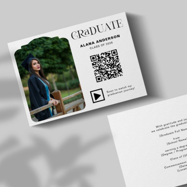 Modern Graduation Photo QR Code Minimal Arch Video Meddelande (Skapare uppladdad)