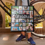 Modern Grandma 21 Photo Collage Anpassningsbar Fär Tygkasse<br><div class="desc">Skapa en modern fotokollage keepsaké för en mormor som använder denna lättladdade mall med 21 bilder av sina barnbarn i olika storlekar och former och titeln GRANDMA i roligt, vit typografi på ditt val av bakgrund färg. Gör en meningsfull gåva till mormors födelsedag, morföräldrars dag, Mors dag eller en helgdag....</div>