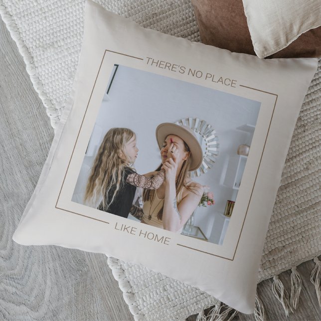 Modern Grått & Beige | Familjefoto | Hem-gåva Kudde (Skapare uppladdad)