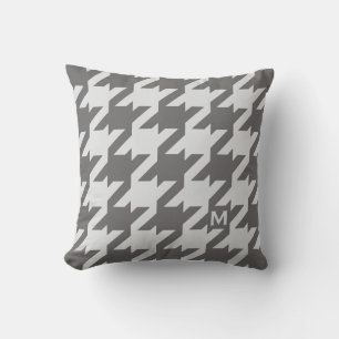 Modern grått-houndstooth med monogram kudde