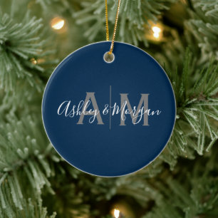 Modern Grått och Blue Couple's Monogram Julgransprydnad Keramik