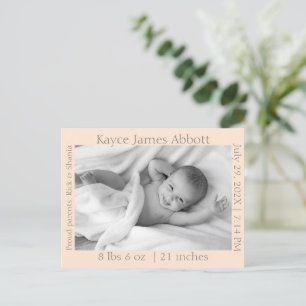 Modern Grått på Pastel Salmon Birth Notice Vykort