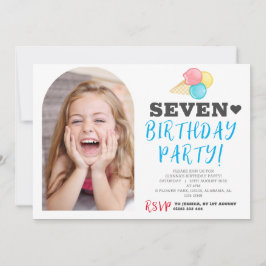 Modern grattis på födelsedagen-hjärtinbjudan julkort