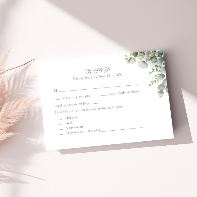 Modern Grönska Eukalyptus Bröllop RSVP-kort OSA Kort (Modern Greenery Eucalyptus Wedding RSVP Card on a sunny table with dry botanicals)