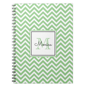 Modern Grönt Chevron Mönster med Monogram Anteckningsbok