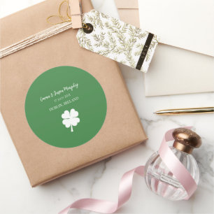 Modern Grönt Irish Fyrklöver Wedding Favor Runt Klistermärke