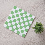 Modern Grönt och vit keramiskt plattor Kakelplatta<br><div class="desc">Den här moderna keramiska plattan har ett trendig schackbräde mönster i grönt och vitt. Färg anpassas enkelt genom att klicka på knappen Redigera design.</div>