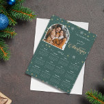 Modern Grönt Snowflake Photo Magnetic CalendarCard<br><div class="desc">Magnetkortskalender med foto och jul hälsning. Har det markerade fotot tillsammans med anpassad hälsning och 2025-kalender på en vinterbakgrund i snöflingor.</div>