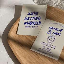 Modern Grunge Hand plockade Cake Retro fold Bröllo Inbjudningar