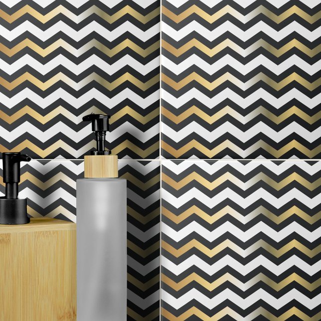 Modern Guld Black and White Zigzag Chevron Mönster Kakelplatta (Skapare uppladdad)