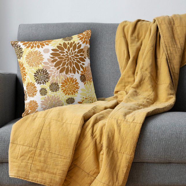 Modern Guld Brown Flower Mönster Dekorativ kudde (Skapare uppladdad)