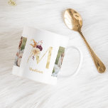 Modern Guld Flower Brev M | Två fotomonogram Kaffemugg<br><div class="desc">Modern Guld Flower Brev M | Två fotomonogram</div>