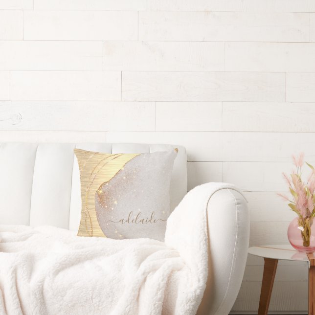 Modern guld glitter borstad metall monogramnamn kudde (Soffa)