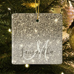 Modern Guld Glitter-miniatyrdiagram Personlig Namn Julgransprydnad Keramik<br><div class="desc">Vi presenterar vår moderna Guld Glitter Sparkles Personlig Namn, där elegans möter anpassning. Ta ett steg in i en värld av skakande skönhet med vårt krävande produktsortiment, designat för att öka lyxen i ditt dagliga liv. I vår samling visas den fängslande allan av moderna gnistor i guld glitter, som skapar...</div>