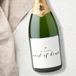 Modern Guld Heart Maid of honor Frieri<br><div class="desc">Anpassningsbar-designade maid of honor frieri vin flaska-etiketter med modern kalligrafi med guld hjärtdesign. Även perfekt för små presentlådor och ljus burk.</div>