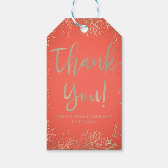 Modern Guld Korall Orange Elegant Strandbröllop Presentetikett (Framsidan)
