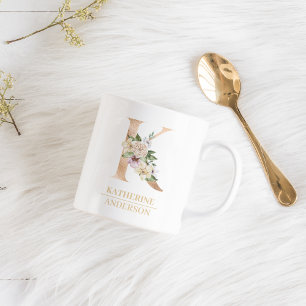 Modern Guld-vattenfärgen Flower Brev K   Monogram Kaffemugg