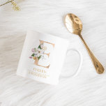 Modern Guld Watercolor Flower Brev E | Monogram Kaffemugg<br><div class="desc">Modern Guld Watercolor Flower Brev E | Monogram</div>