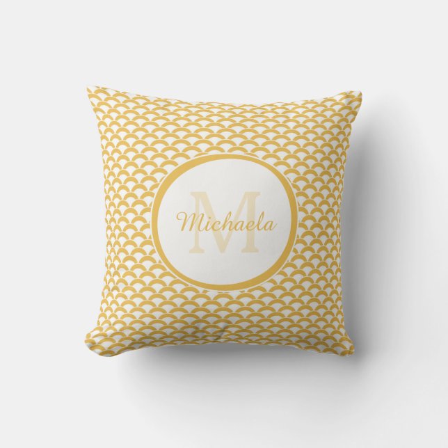 Modern Gult och vita snäckor Monogram och Namn Kudde (Framsida)