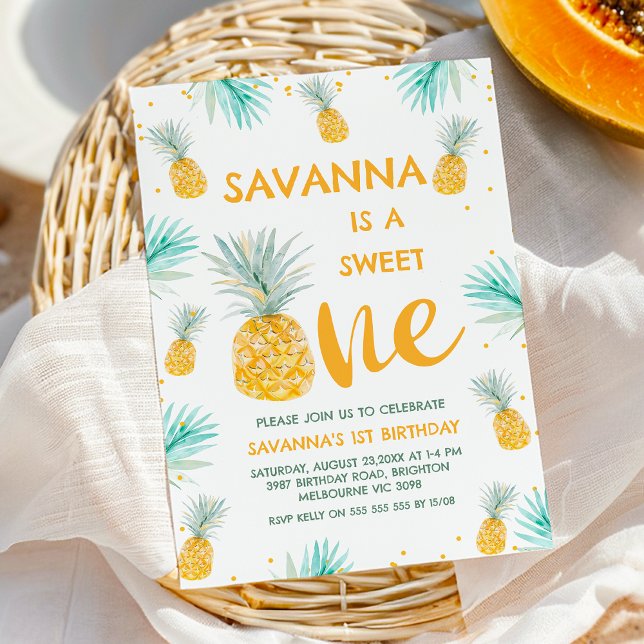 Modern Gult Söt en ananas 1:a födelsedag Inbjudningar (Pineapple Sweet One 1st Birthday Invitation Template For Girls, Summer Pineapple Themed 1st Birthday)