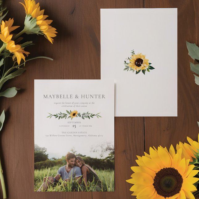 Modern Gult Watercolor Sunwers Photo Bröllop Inbjudningar (Modern Yellow Watercolor Sunflowers Photo Wedding Invitation)