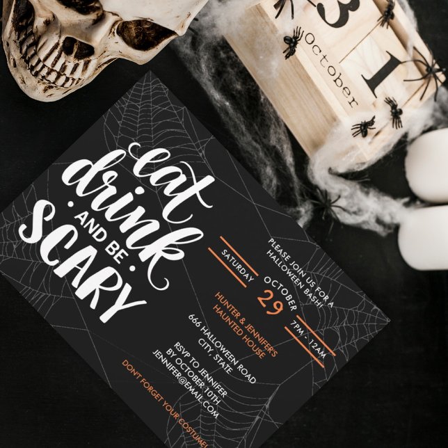 Modern Halloween-fest Spindelnät Inbjudningar (Modern Halloween Party Spiderweb invitation with bold white lettering, and orange accents.)
