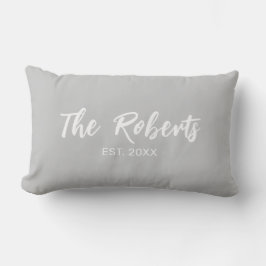 Modern hand Sketched Family Namn Silver Grått | Lumbarkudde