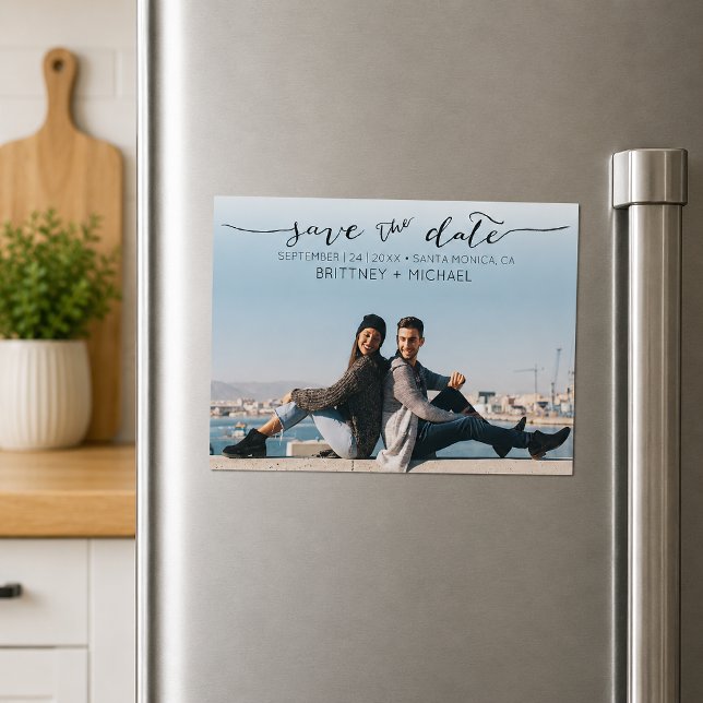 Modern handritad fotobild Spara datum Magnetisk Inbjudningskort (Chic modern save the date magnet featuring a full photo background, elegant handwritten typography)