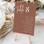 Modern handskriven   Classic Serif Guest Namn Bordsnummer<br><div class="desc">Enkla kort för bordsnummer och chic i Rust och vitt gör att en elegant påstående vid bröllop eller händelsen. Designfunktionerna "bord [nummer]" i handskrivet skriptbrev,  med enskild gäst namn under i tidlös serif-typografi. Utformningen upprepas på båda sidor.</div>
