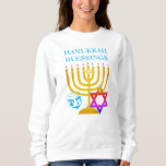Modern HANUKKAH Menorah Dreidel T Shirt<br><div class="desc">Modern HANUKKAH Menorah Dreidel unisex sweatshirt, med ANPASSADE och designad med faux guld menorah, färgstark stjärna av David och cyan blue färgad dreidel plus ANPASSADE HÄLSNING, så du kan skapa din egen hälsning. Perfekt för Hanukkah-säsongen. Välj från en stor del av Hanukkah-kläder och gåvor, designade av Berean Designer. Även svart....</div>