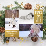 Modern Helgdag Peace Kärlek Joy Photo Collage Julkort<br><div class="desc">Det här moderna kortet "Happiest Helgdagars" innehåller 3 foton, ord "Peace Kärlek Joy" och skräddarsydd vit text som ställs in mot en utskriven bild av guld. Lägg till ditt eget helgdag på baksidan. Modern och enkel men ändå sofistikerad och trendig gör det perfektens helgdag till ett julkort. Kolla in andra...</div>