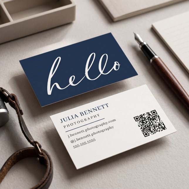 Modern "Hello"-skrift Visitkort (Simulated business cards on table)