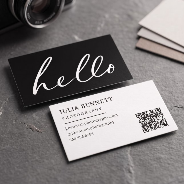 Modern "Hello"-skript Visitkort (Simulated business cards on table)