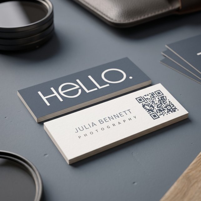 Modern "Hello" typografidesign Mini Visitkort (Simulated business cards on table)