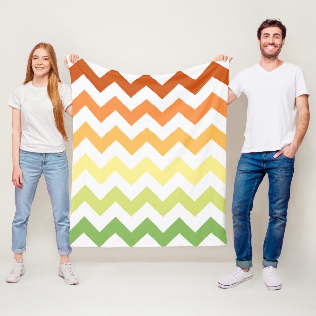 Modern höstfallande chevron fleecefilt (På plats)