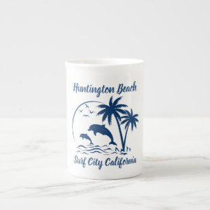 Modern Huntington Beach California Mörk blått Benporslin Mugg