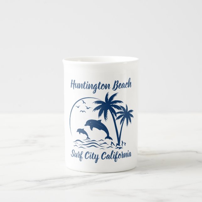 Modern Huntington Beach California Mörk blått Benporslin Mugg (Framsidan)