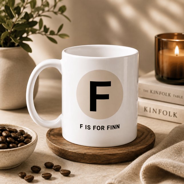 Modern Initial Mugg – “F är för [Namn]” Design (Skapare uppladdad)