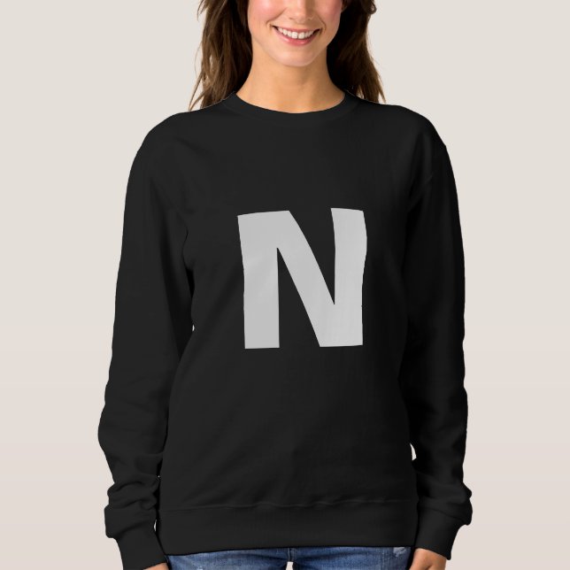 Modern Initialbokstav Monogram Stilren Trendig T Shirt (Framsida)