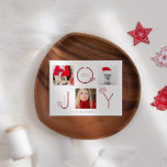 Modern Joy Photo Collage Helgdag Card Vykort<br><div class="desc">Vår "moderna glädjesamling" har ett modernt slimmat skript med "glädje" med stencil i underbart klassiskt färg, vitt, djupt rött och guld tillsammans med sans serif-teckensnitt för all annan helgdag. Minimalism när det gäller layout och att skriva med underbart klassiskt färg har bäst från båda världar. Ge-kontakt med varje helgdag-kort med...</div>